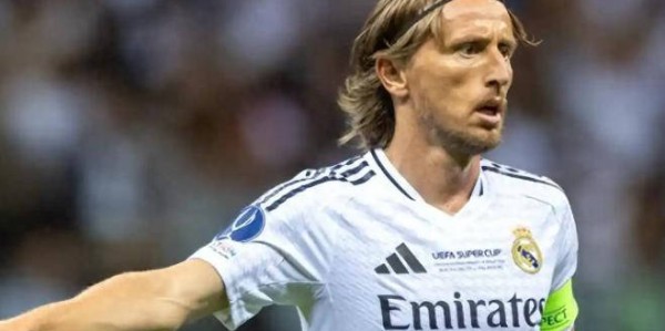 AC米兰签下金球巨星莫德里奇！年薪350万欧元，意甲争冠形势大逆转