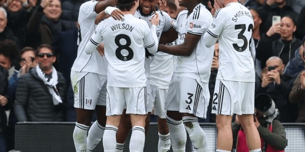 英超劲旅倒下：耻辱4连败，8.7亿豪阵也没用，掉到第16名