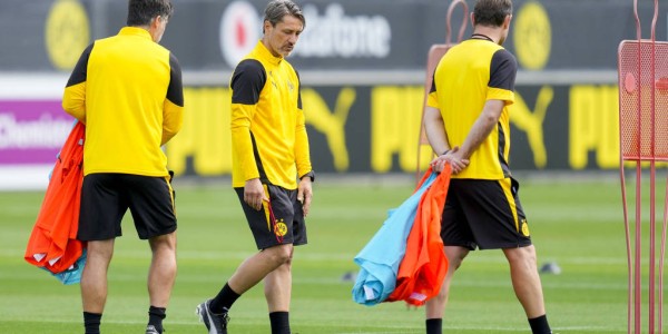 德甲球队多特蒙德训练备战新赛季比赛
        
    德甲球队多特蒙德训练备战新赛季比赛