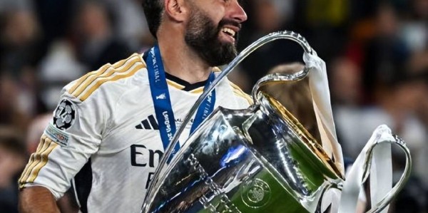 六次欧冠决赛出场有多难？改制后5人达成，C罗上榜，3人做到全胜