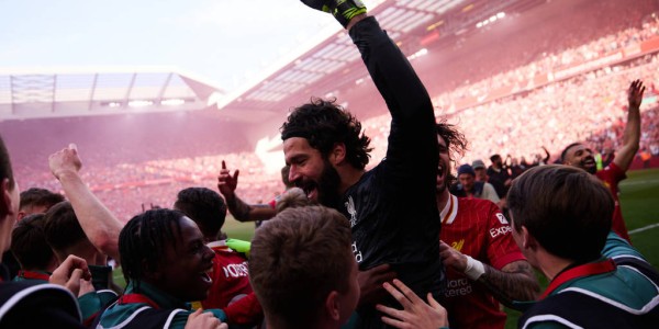 重磅！利物浦功勋替补凯莱赫1800万投奔小蜜蜂，英超门将市场波澜再起！